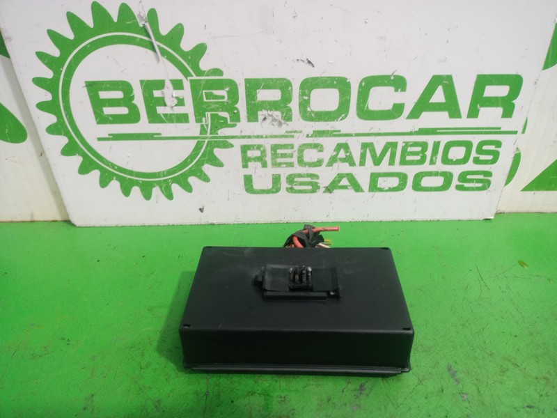 Recambio de caja reles / fusibles para citroën c3 1.4 hdi sx referencia OEM IAM 9632229480  