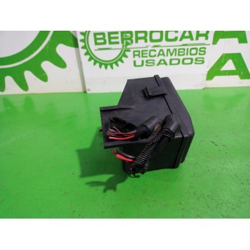Recambio de caja reles / fusibles para opel zafira a elegance referencia OEM IAM 90560119  