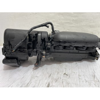 Recambio de caja filtro aire para nissan micra (k12e) sport referencia OEM IAM 16500AX605  