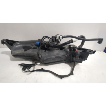 Recambio de deposito ad blue para volkswagen t-roc (a11, d11) 1.6 tdi referencia OEM IAM 5Q0131877R  