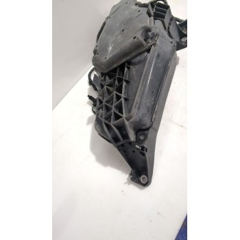 Recambio de deposito ad blue para volkswagen t-roc (a11, d11) 1.6 tdi referencia OEM IAM 5Q0131877R  