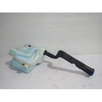 Recambio de deposito limpia para land rover discovery 4 tdv6 hse referencia OEM IAM AH2217A645AD  