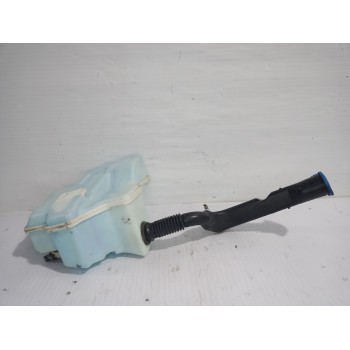 Recambio de deposito limpia para land rover discovery 4 tdv6 hse referencia OEM IAM AH2217A645AD  