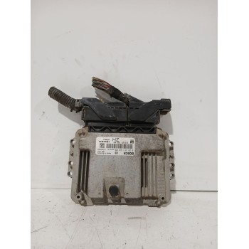 Recambio de centralita motor uce para opel astra h (a04) 1.7 cdti (l48) referencia OEM IAM 55556829  