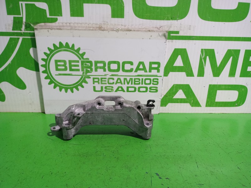 Recambio de soporte motor derecho para peugeot 2008 (--.2013) allure referencia OEM IAM 9674960380  