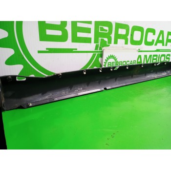 Recambio de talonera derecha para kia sorento i (jc) 2.5 crdi referencia OEM IAM 877723E500  