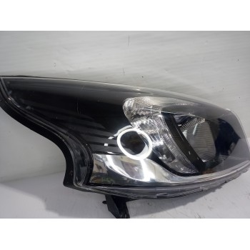 Recambio de faro derecho para renault trafic furgón l1h1 2,7t referencia OEM IAM 260101161R  
