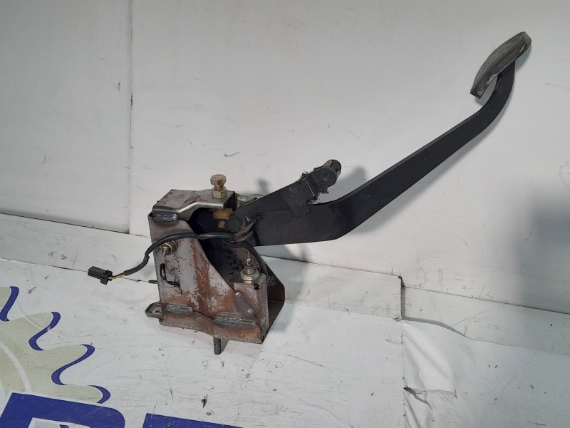 Recambio de pedal embrague para ssangyong kyron 2.0 xdi referencia OEM IAM 06K15  