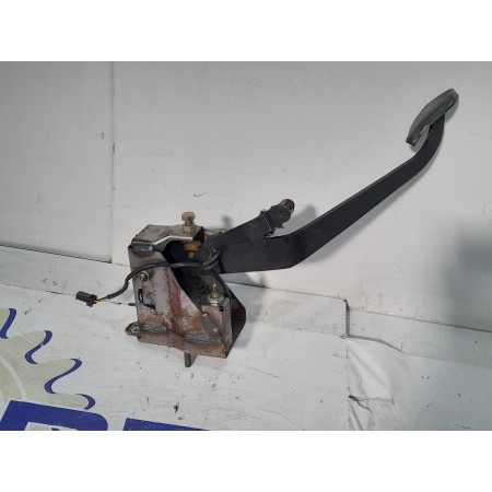 Recambio de pedal embrague para ssangyong kyron 2.0 xdi referencia OEM IAM 06K15  