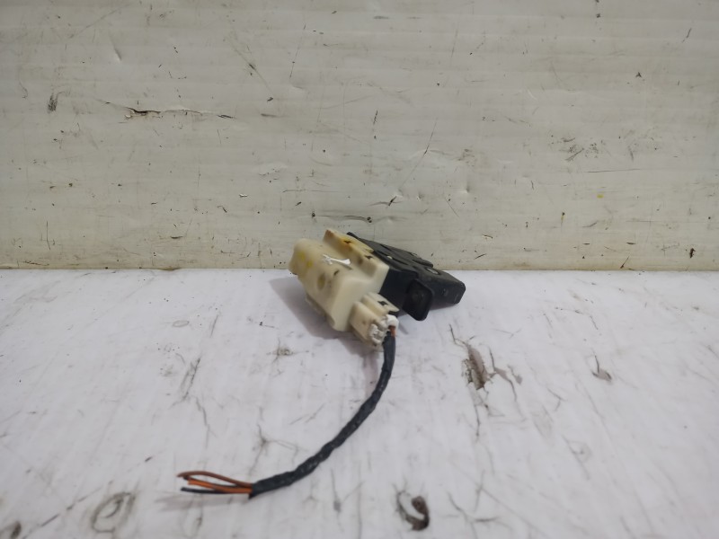 Recambio de cerradura maletero / porton para nissan micra (k12e) sport referencia OEM IAM 90502AV720  