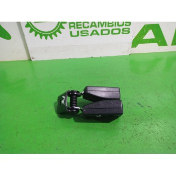 Recambio de enganche cinturon central para opel zafira a elegance referencia OEM IAM 197401  