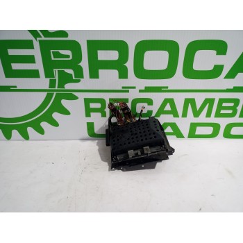Recambio de caja reles / fusibles para opel astra g berlina 1.6 16v referencia OEM IAM 90589979  
