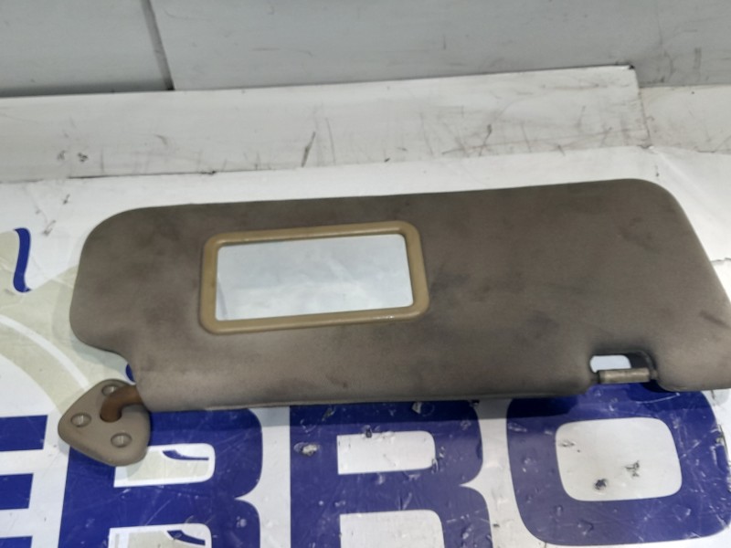 Recambio de parasol derecho para ssangyong kyron 2.0 xdi referencia OEM IAM 7610408004ABJ  