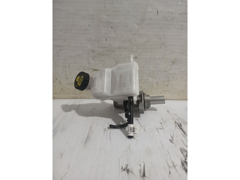 Recambio de bomba freno para peugeot rifter 1.5 bluehdi 100 referencia OEM IAM 1638051480  