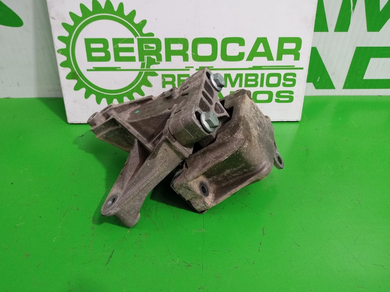 Recambio de soporte motor para seat toledo (1m2) 1.9 tdi referencia OEM IAM 1J0199555  