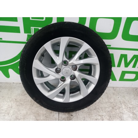 Recambio de llanta para toyota auris touring sports (e18) active referencia OEM IAM 4261102L80  