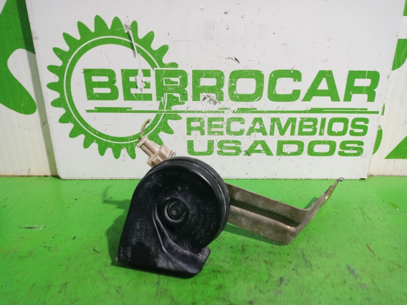 Recambio de claxon para citroën c3 1.4 hdi sx referencia OEM IAM 6236E8  