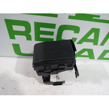 Recambio de caja reles / fusibles para opel astra g berlina 1.6 16v referencia OEM IAM 90560119  