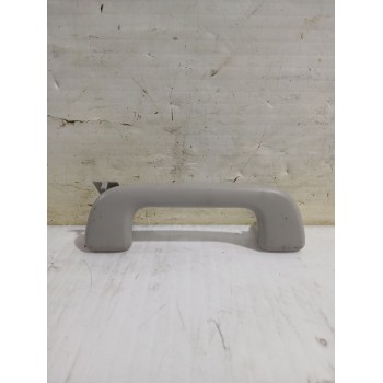 ASIDERO TECHO DELANTERO DERECHO 7461005080B0 