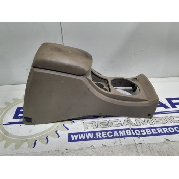 Recambio de reposabrazos para ssangyong kyron 2.0 xdi referencia OEM IAM 7795131000  