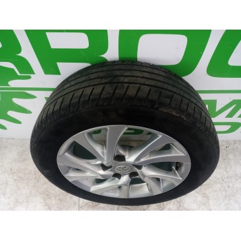 Recambio de llanta para toyota auris touring sports (e18) active referencia OEM IAM 4261102L80  
