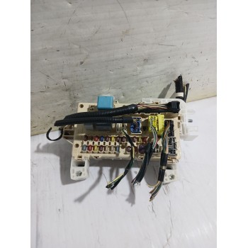 Recambio de caja reles / fusibles para toyota corolla verso (zer_, zze12_, r1_) 2.2 d-4d (aur10_) referencia OEM IAM 892210F010 