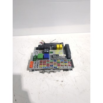 CAJA RELES / FUSIBLES 24412497 