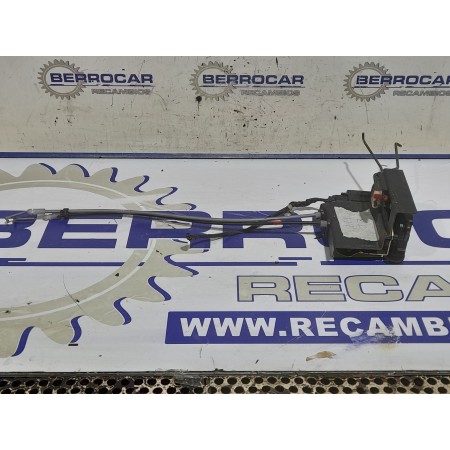 Recambio de cerradura puerta delantera izquierda para ssangyong kyron 2.0 xdi referencia OEM IAM 7121009025  