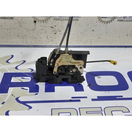 Recambio de cerradura puerta trasera derecha para ssangyong kyron 2.0 xdi referencia OEM IAM 7132009003  