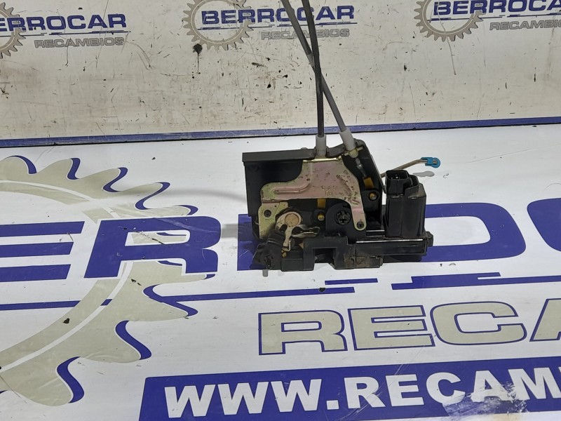 Recambio de cerradura puerta trasera izquierda para ssangyong kyron 2.0 xdi referencia OEM IAM 7131009005  