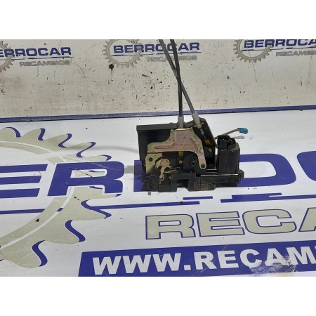 Recambio de cerradura puerta trasera izquierda para ssangyong kyron 2.0 xdi referencia OEM IAM 7131009005  