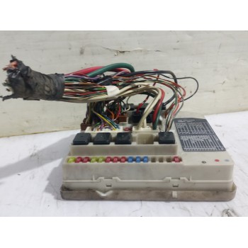Recambio de caja reles / fusibles para nissan micra (k12e) sport referencia OEM IAM 284B7AX615  