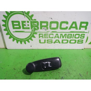 Recambio de maneta elevalunas trasera izquierda para citroën c3 1.4 hdi sx referencia OEM IAM 9639828877  