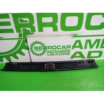 Recambio de moldura para opel zafira a elegance referencia OEM IAM 90580331  