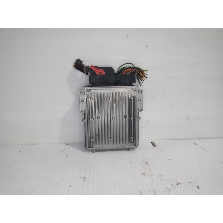 Recambio de centralita motor uce para land rover discovery 4 tdv6 hse referencia OEM IAM 0281014671 / 9X2Q12A650P / EQ9GEA0105  