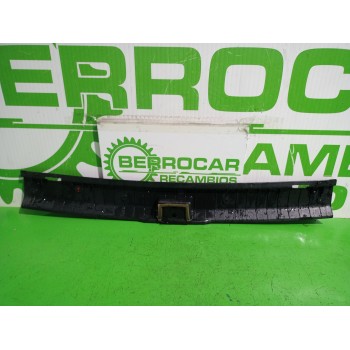 Recambio de moldura para opel zafira a elegance referencia OEM IAM 90580331  