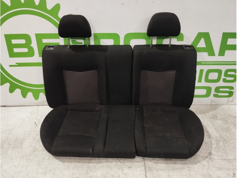 Recambio de asientos traseros para seat ibiza (6l1) 1.9 tdi referencia OEM IAM 6Q0885305B  