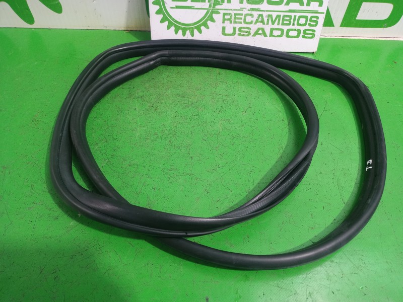Recambio de gomas contorno puerta para toyota auris touring sports (e18) active referencia OEM IAM 6233202250  