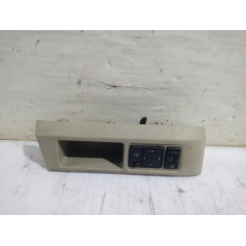 Recambio de mando retrovisor para nissan micra (k12e) sport referencia OEM IAM 68485AX700  