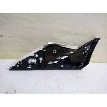 Recambio de moldura derecha para opel grandland x design line referencia OEM IAM YP00065080  