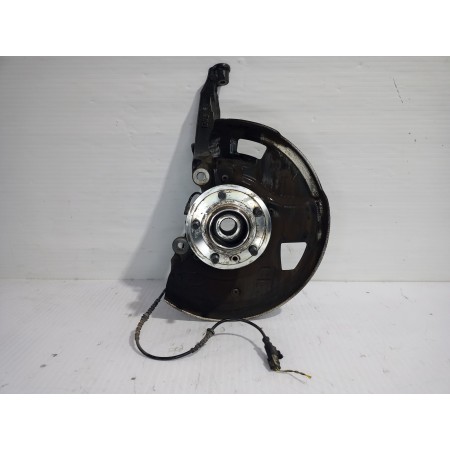 Recambio de mangueta delantera izquierda para land rover discovery 4 tdv6 hse referencia OEM IAM LR014142  