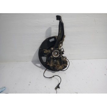 Recambio de mangueta delantera izquierda para land rover discovery 4 tdv6 hse referencia OEM IAM LR014142  