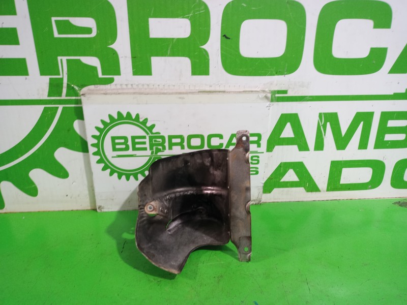 Recambio de protector para opel vectra c berlina gts referencia OEM IAM 55352686  