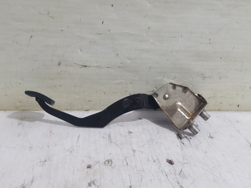 Recambio de pedal embrague para nissan micra (k12e) sport referencia OEM IAM 46503AX710  