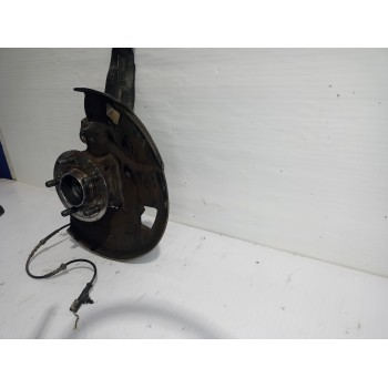 Recambio de mangueta delantera izquierda para land rover discovery 4 tdv6 hse referencia OEM IAM LR014142  