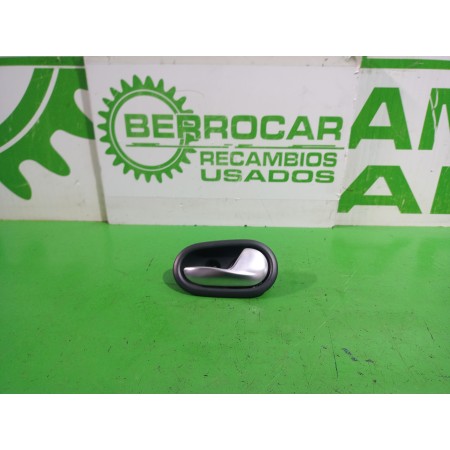 Recambio de maneta interior trasera derecha para dacia sandero laureate referencia OEM IAM 8200735218R  