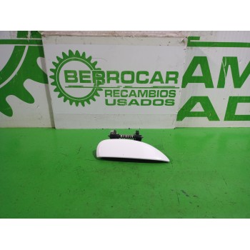 Recambio de maneta exterior delantera derecha para dacia sandero laureate referencia OEM IAM 806062700R  