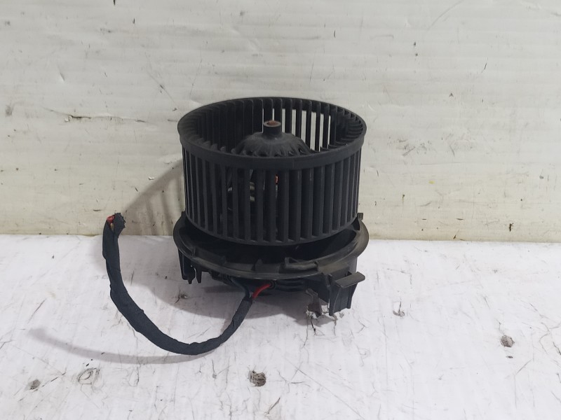 Recambio de motor calefaccion para nissan micra (k12e) sport referencia OEM IAM F667217D  