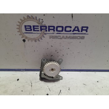 Recambio de motor apertura trampillas climatizador para toyota rav 4 2.2 d-4d cat referencia OEM IAM 0638001100  