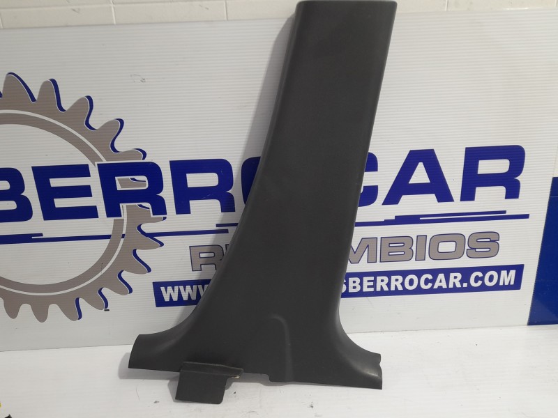 Recambio de moldura para suzuki swift berlina (mz) 1.3 16v cat referencia OEM IAM 7623163J0  